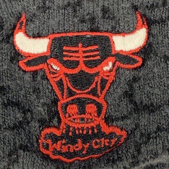 New Era Hardwood Classics NBA Chicago Bulls 'Windy City' Beanie Cap Knit Hat OS - Picture 2 of 8
